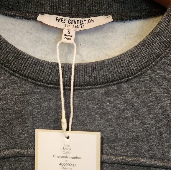 Adorable Warm Free Generation Los Angeles fall/winter dress ruffle bottom size S - Picture 2 of 5